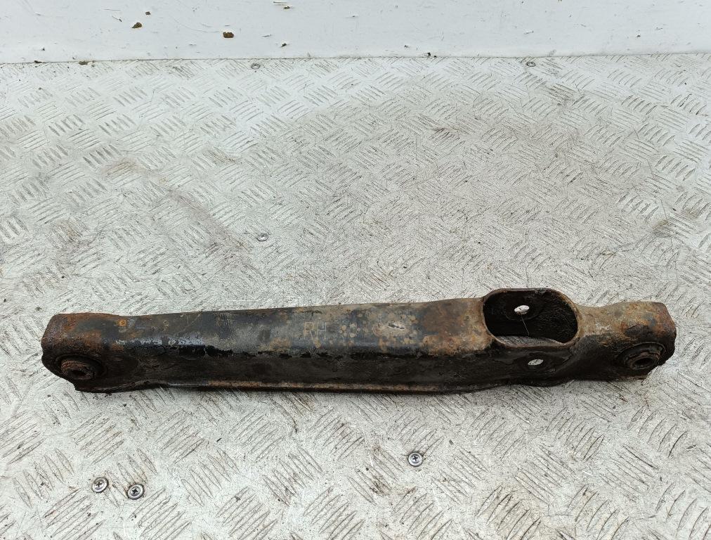 Рычаг задний правый