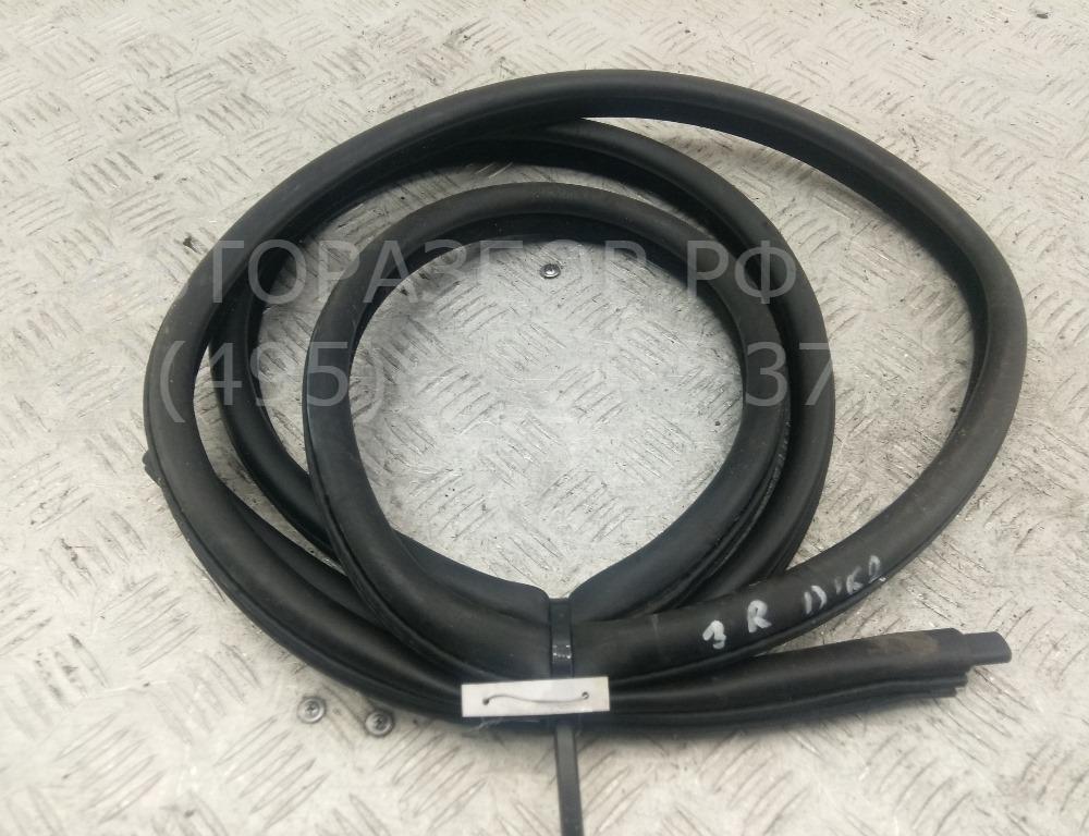 Уплотнитель двери