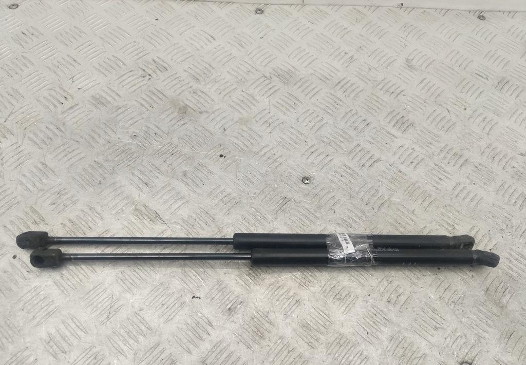 Амортизатор крышки багажника