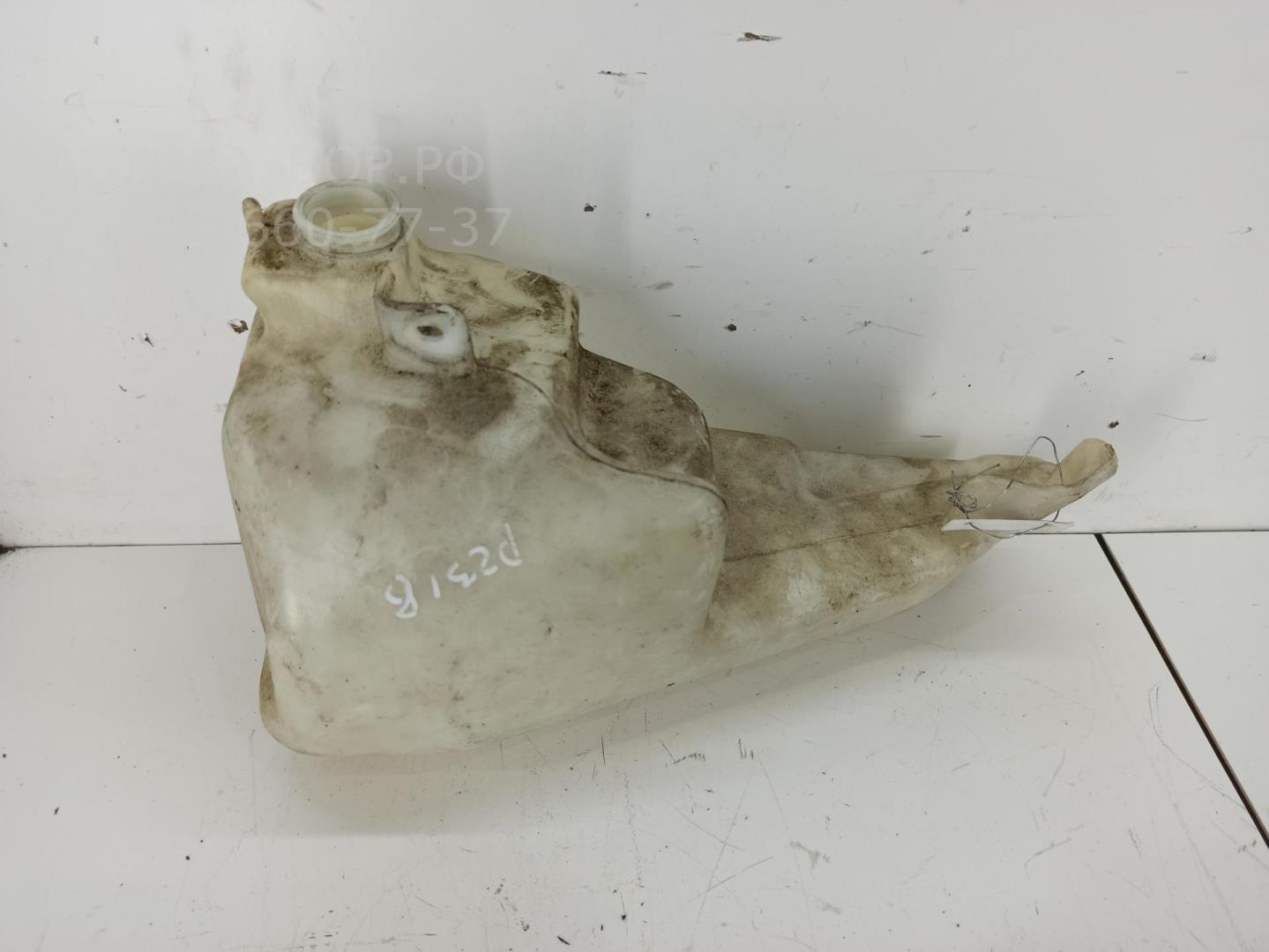 Бачок омывателя лобового стекла