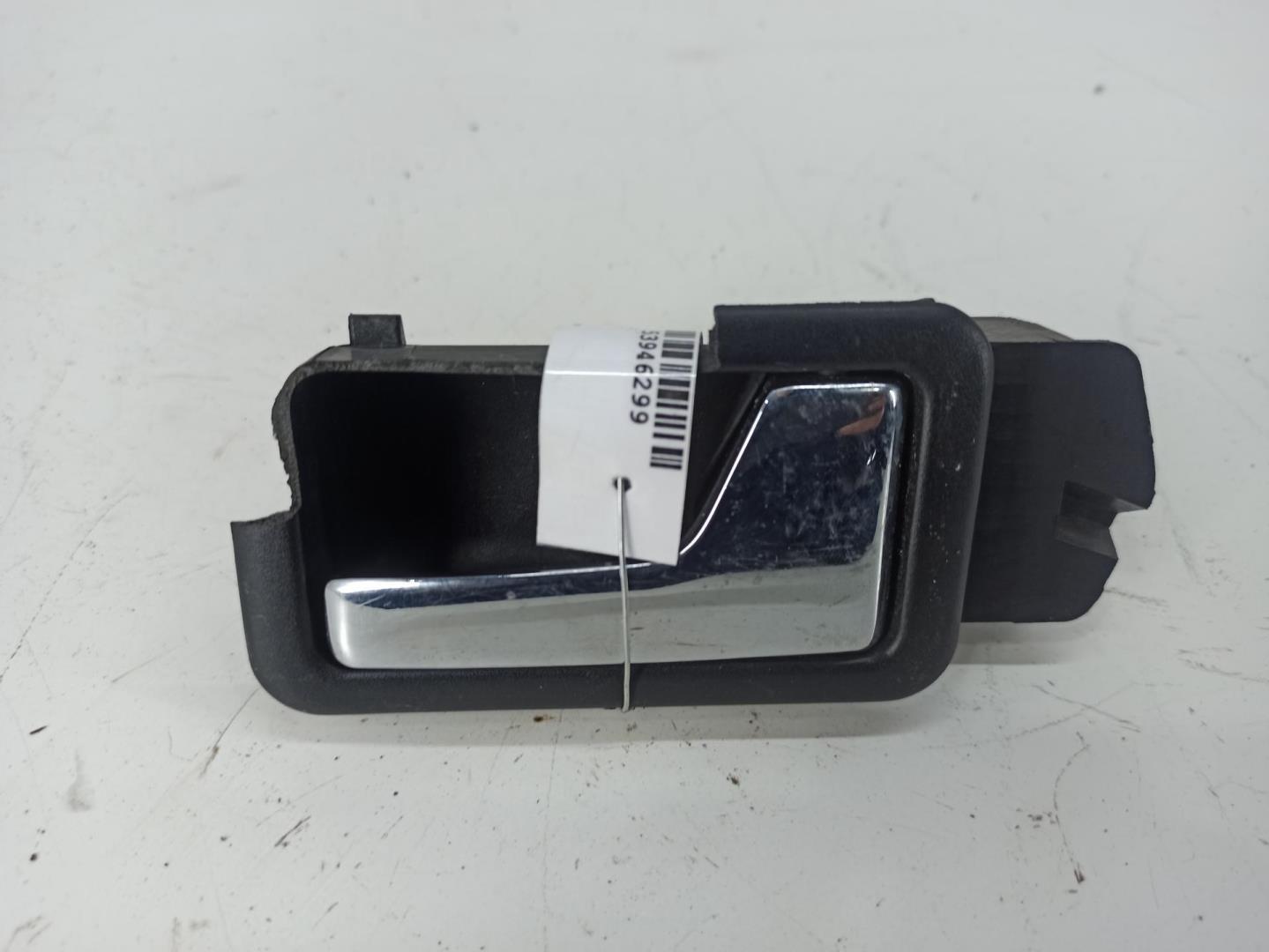 Ручка двери передней внутренняя правая