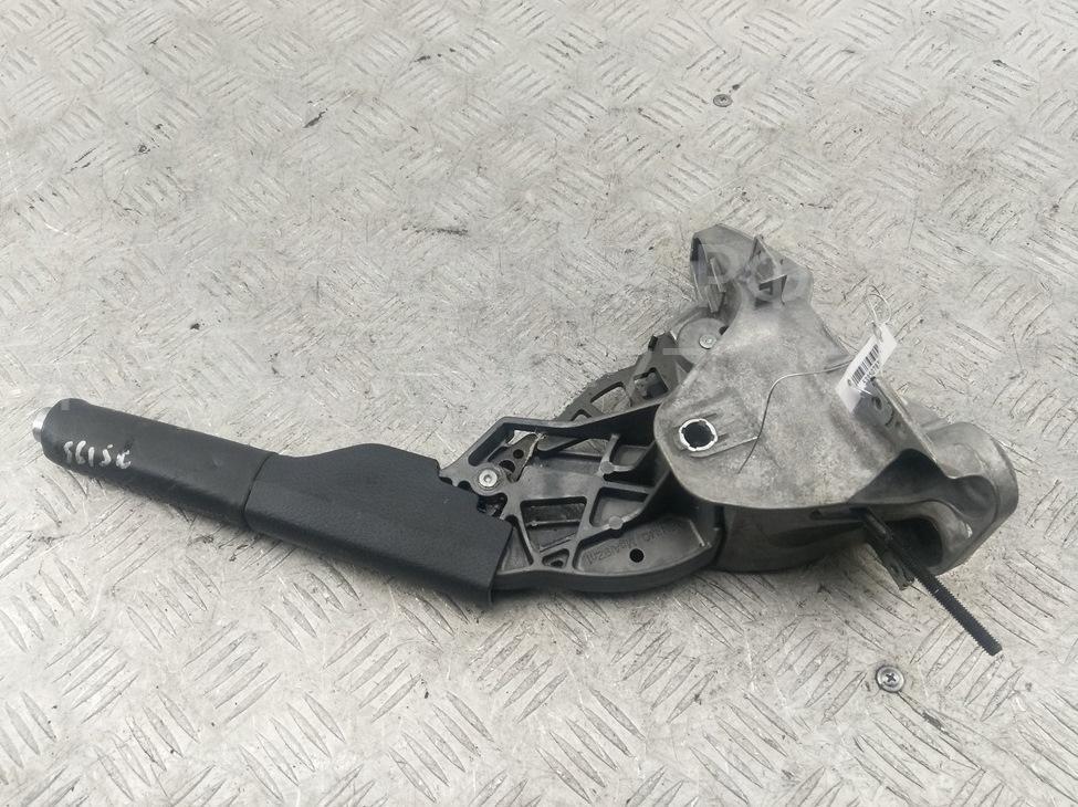 Рычаг стояночного тормоза