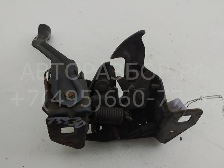 Замок капота