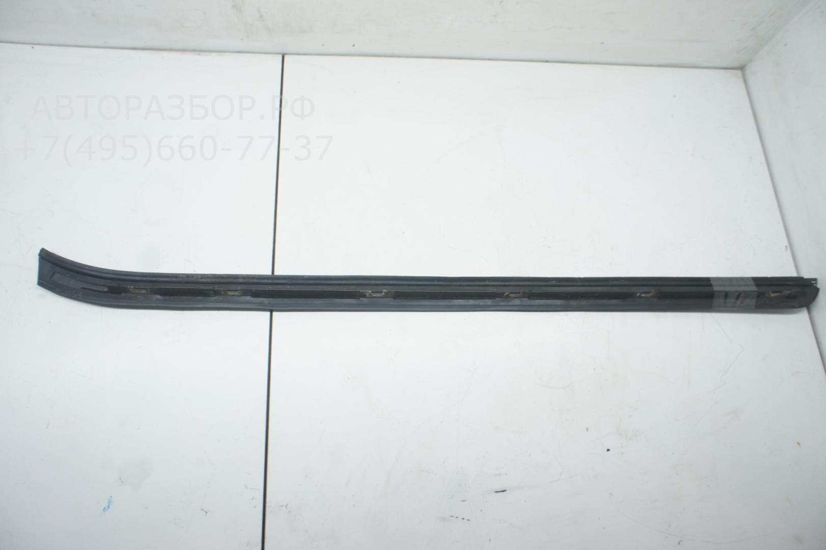 Молдинг лобового стекла