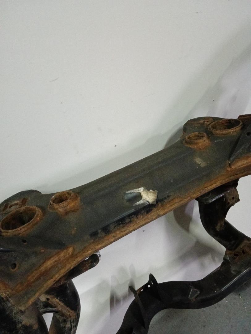 Балка задняя