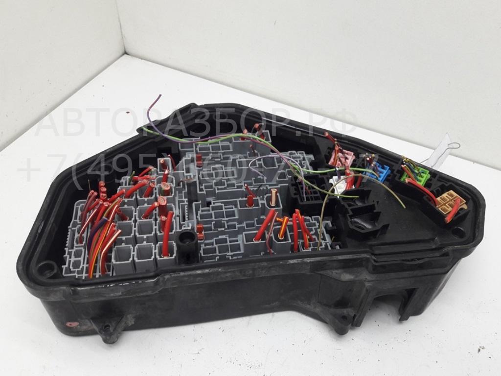 Блок предохранителей