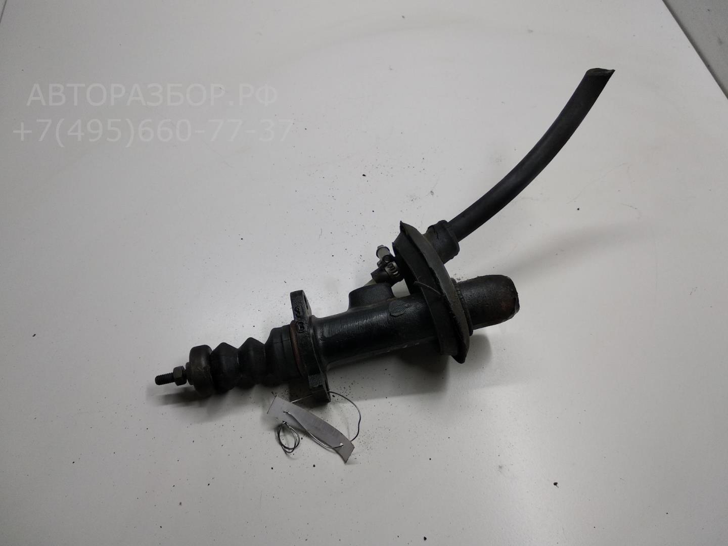 Цилиндр сцепления главный