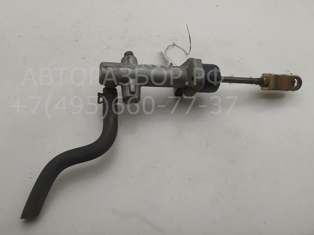 Цилиндр сцепления главный