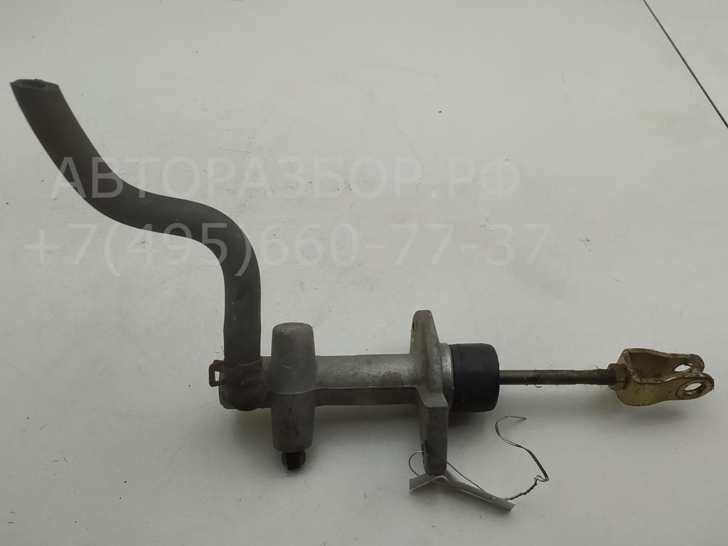 Цилиндр сцепления главный