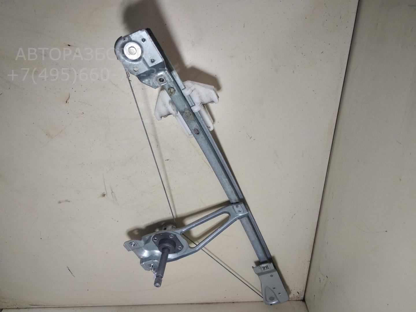 Стеклоподъемник механ. задний левый