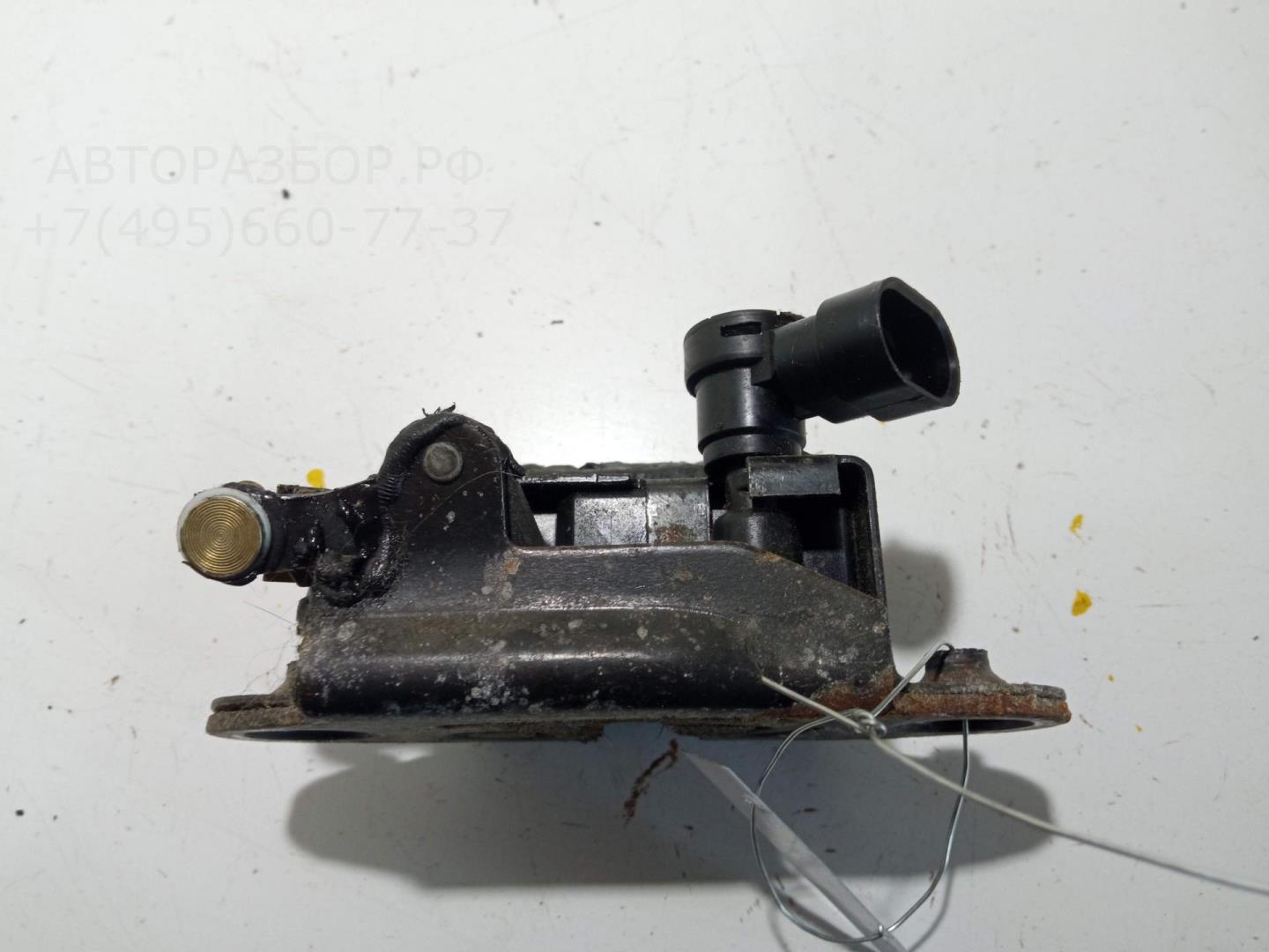 Замок багажника