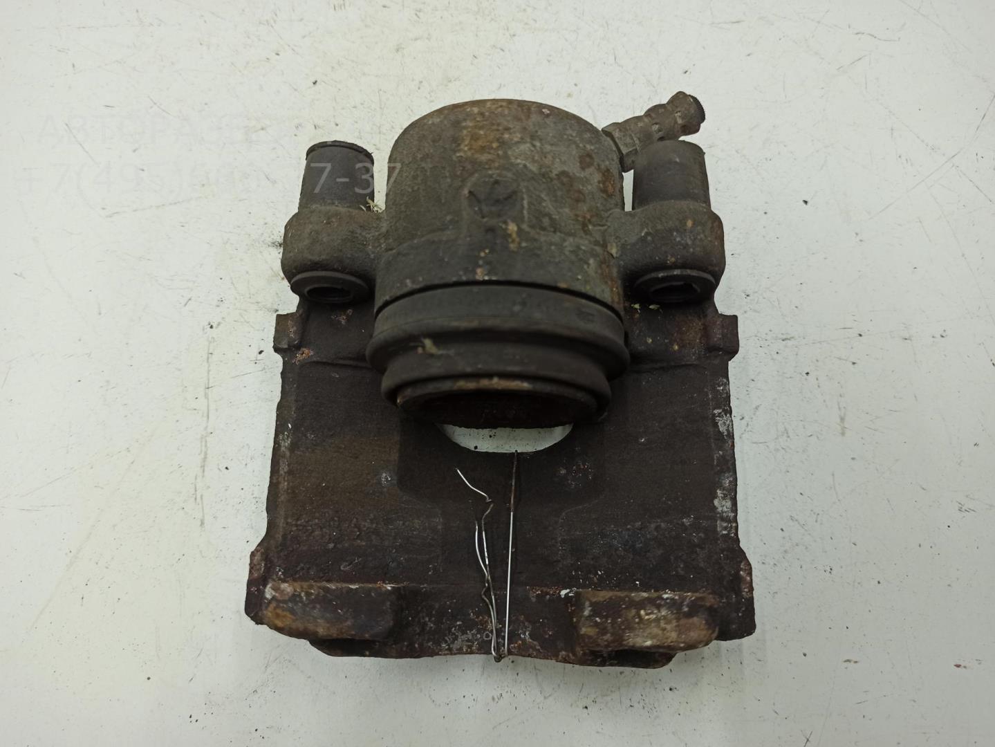 Суппорт передний правый