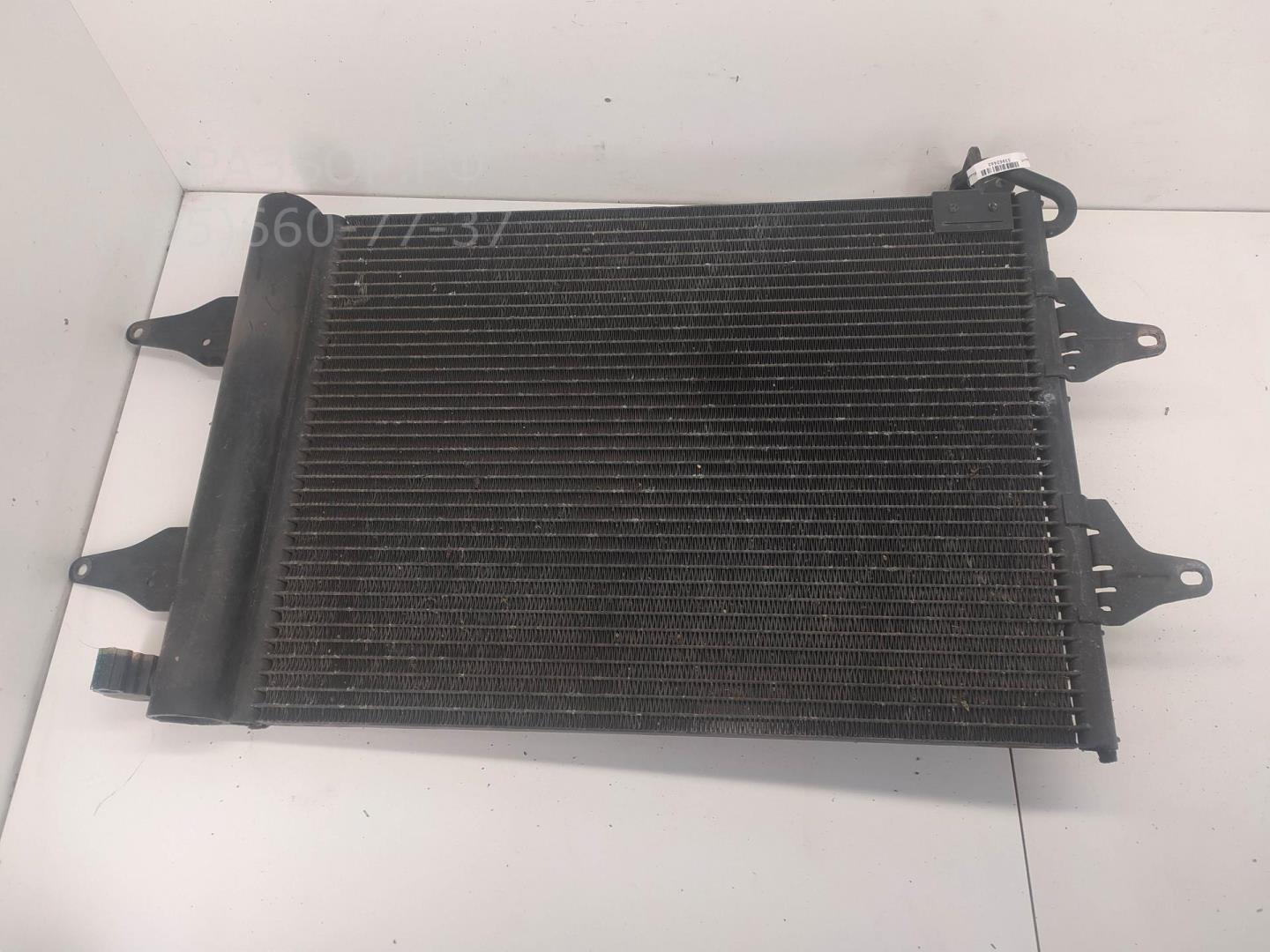 Радиатор кондиционера / конденсер