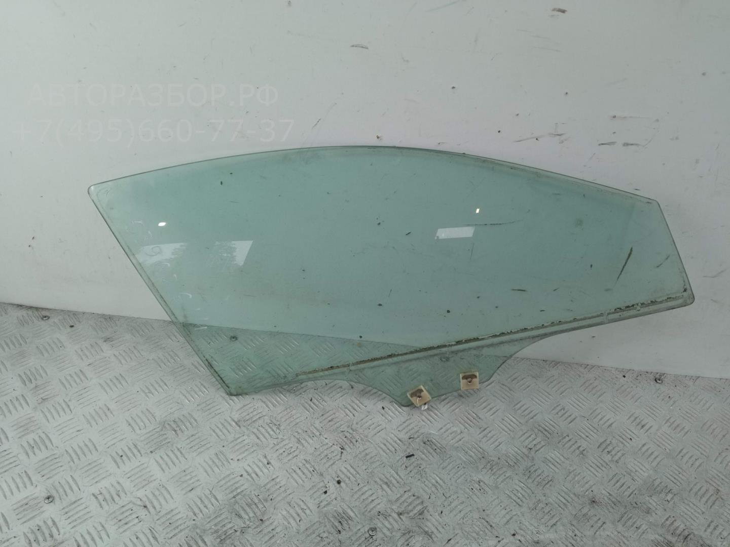 Стекло двери передней правой