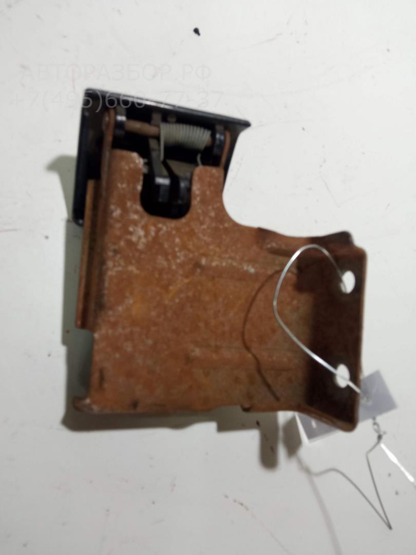 Ручка открывания капота