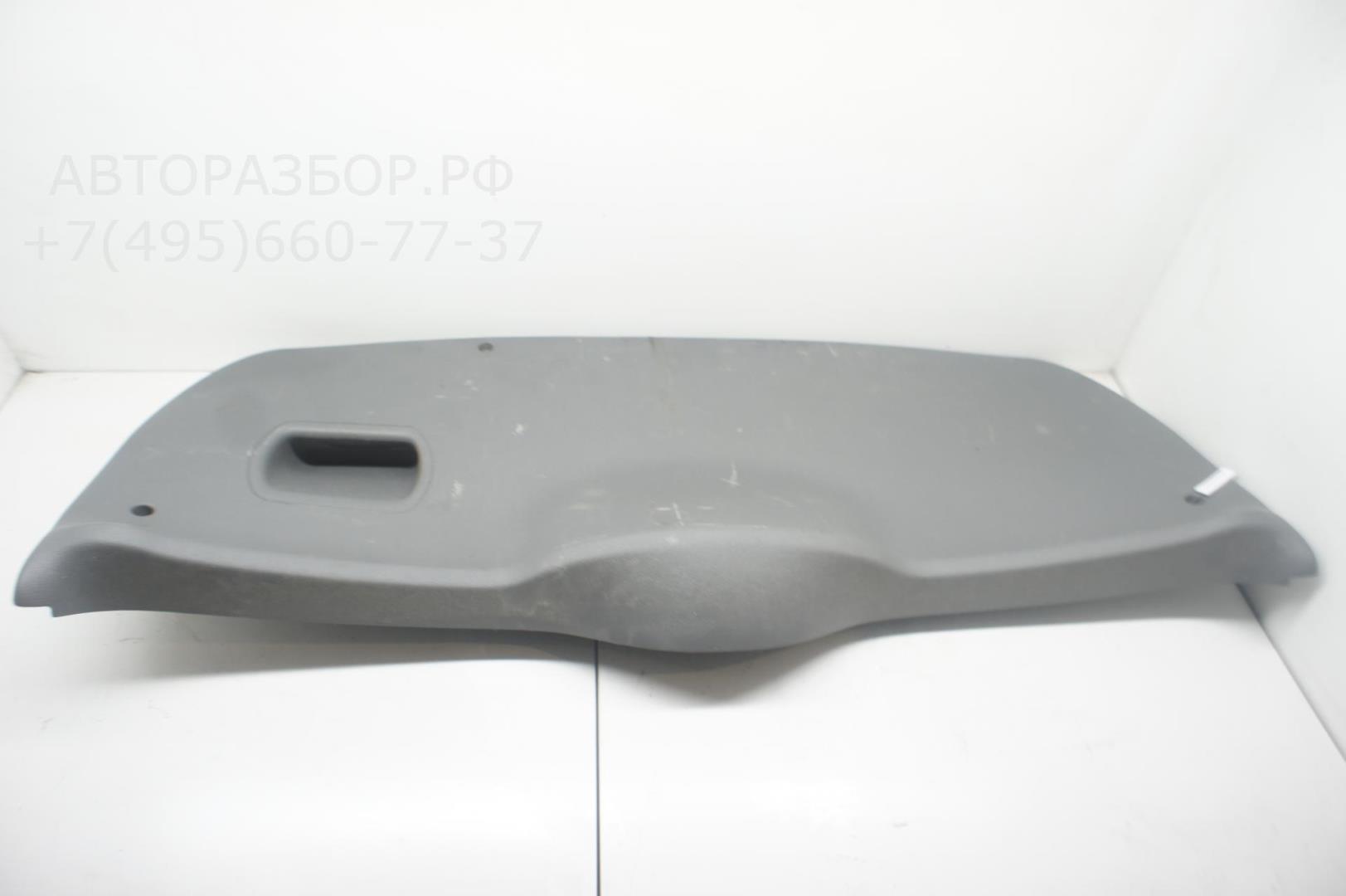 Обшивка крышки багажника