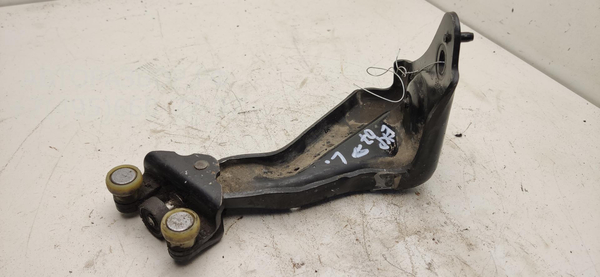 Ролик двери сдвижной