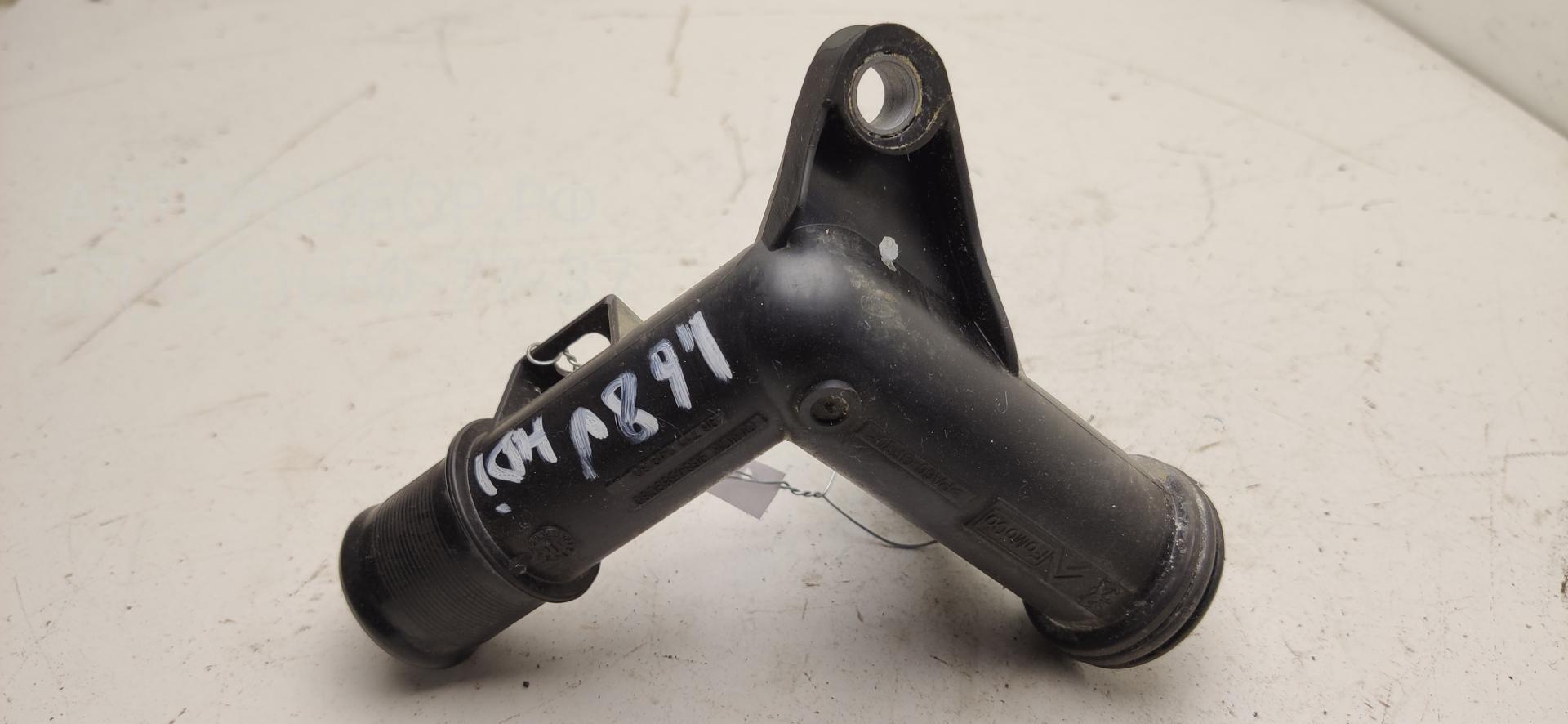 Трубка системы охлаждения