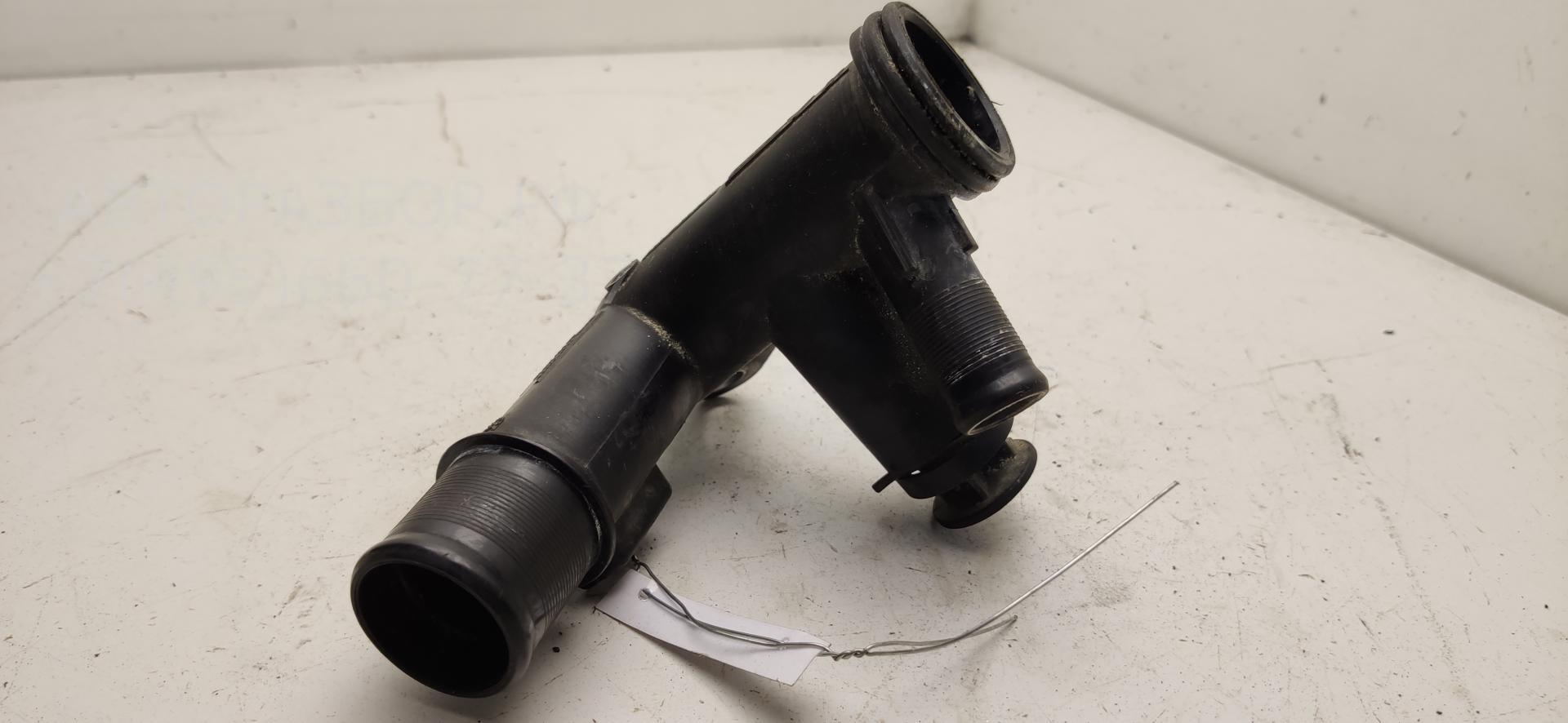 Трубка системы охлаждения