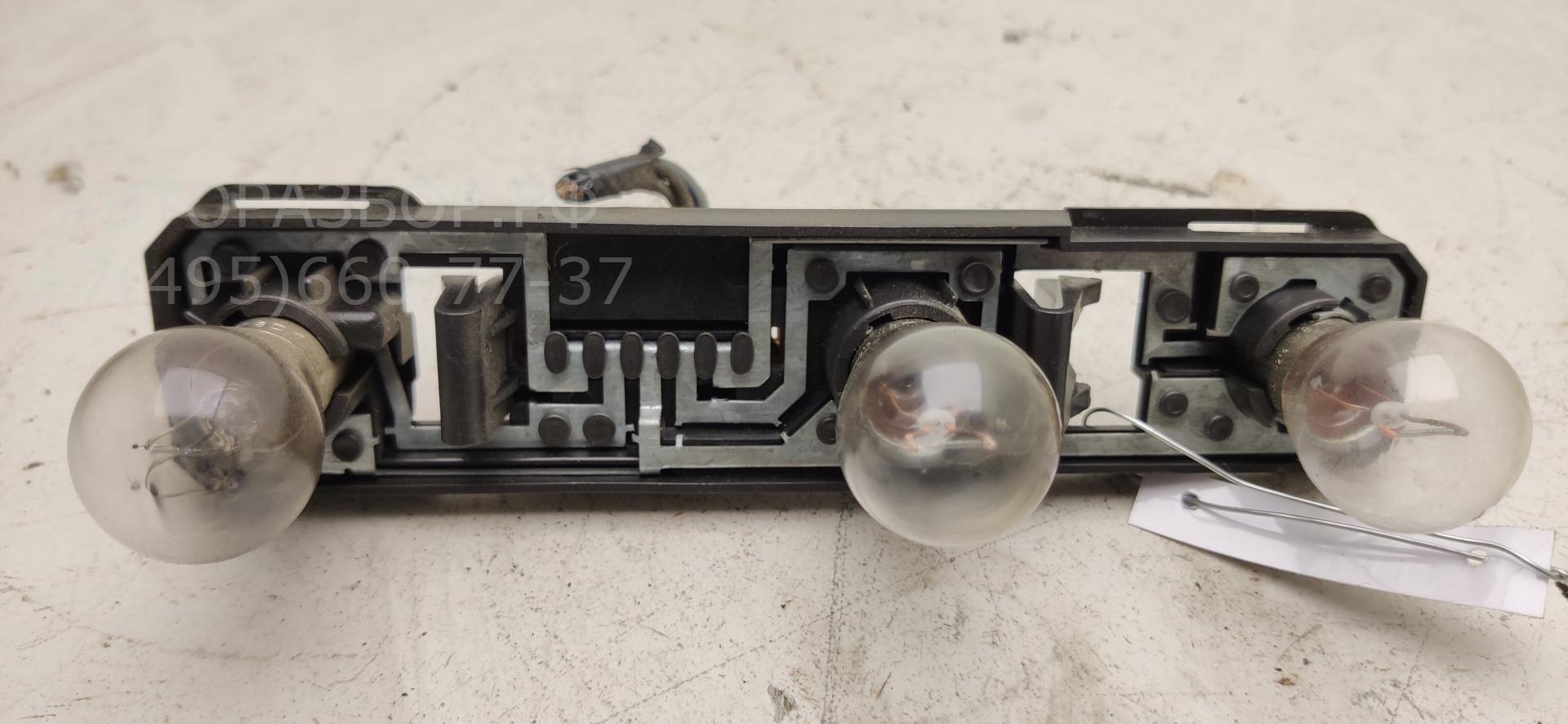 Плата заднего фонаря левого