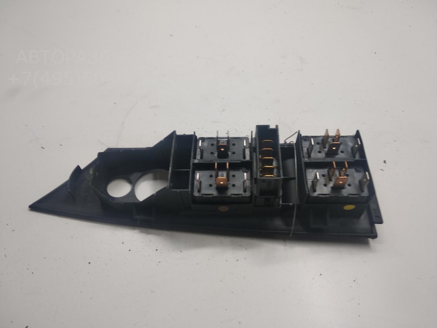 Блок управления стеклоподъемниками