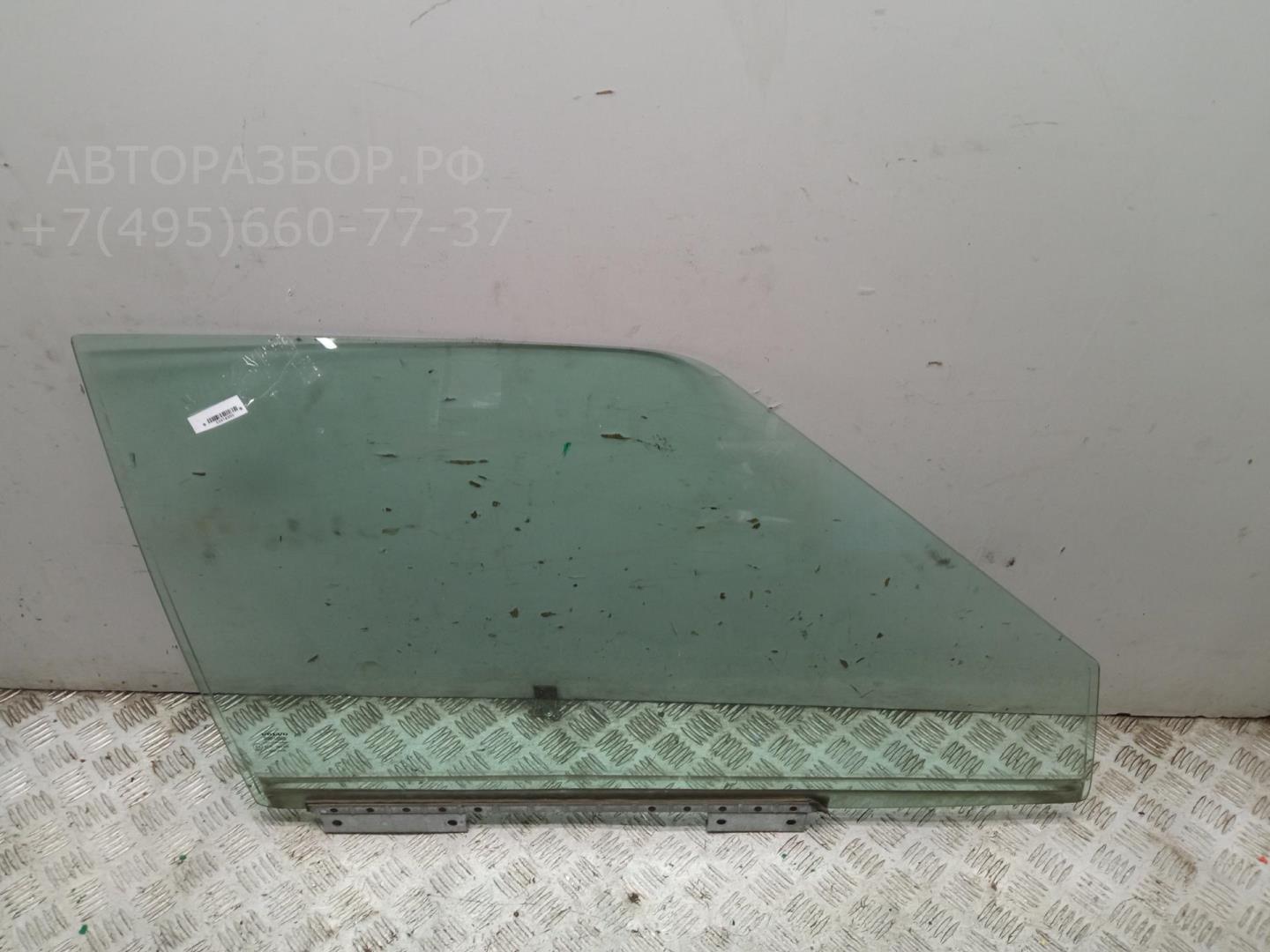 Стекло двери передней правой