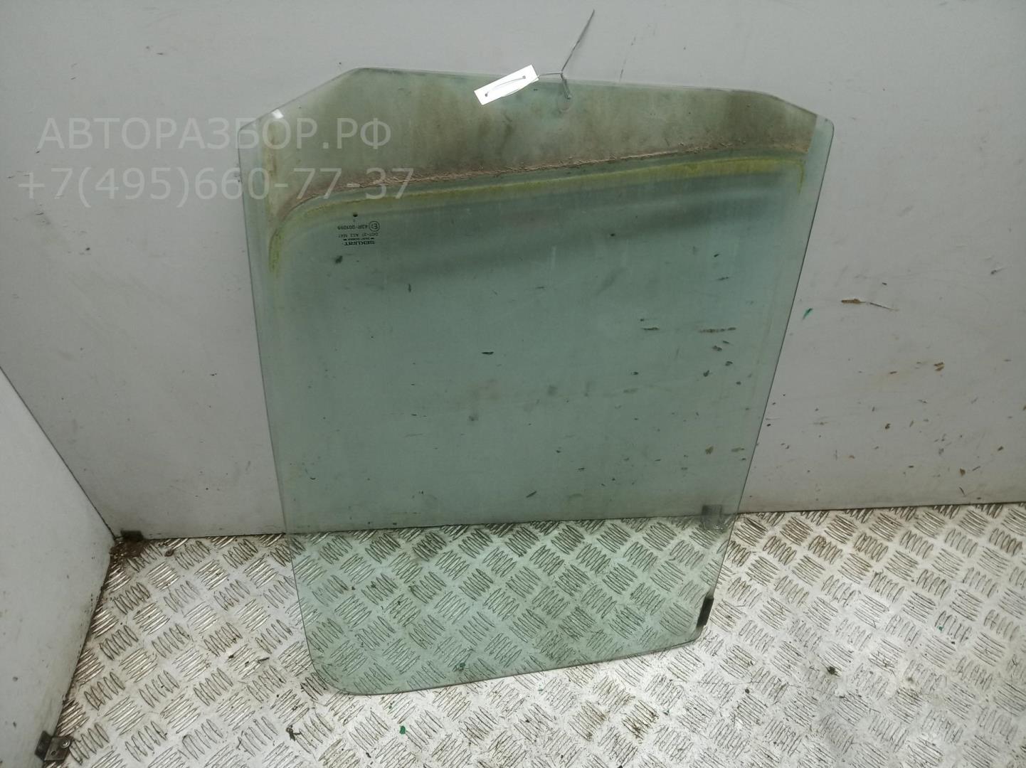 Стекло двери передней левой