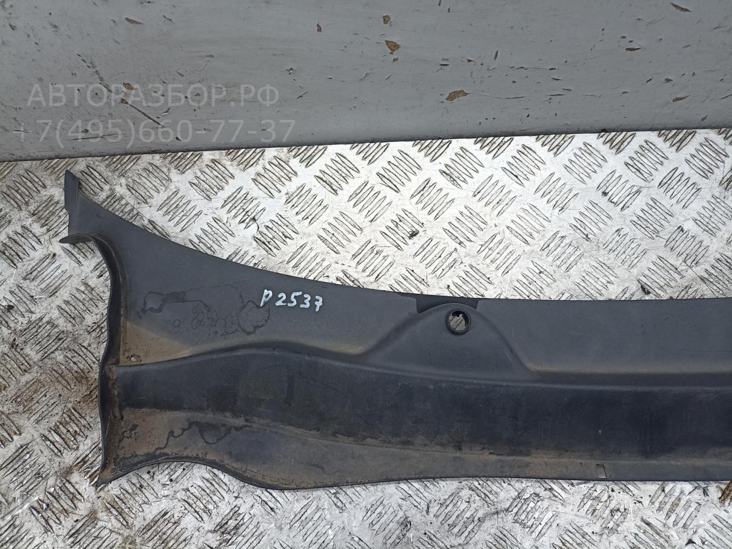 Решетка стеклоочистителей (Жабо)