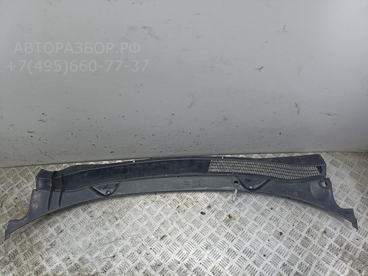 Решетка стеклоочистителей (Жабо)