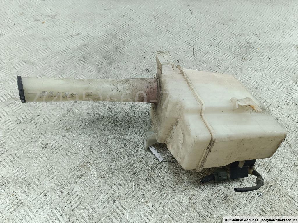 Бачок омывателя лобового стекла