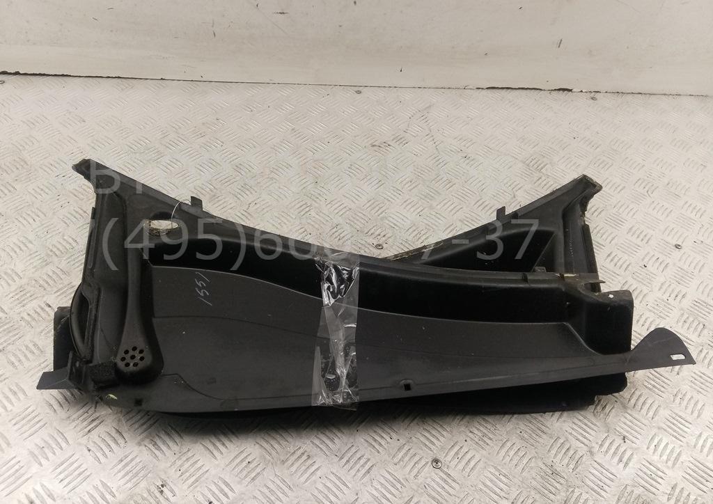 Решетка стеклоочистителей (Жабо)