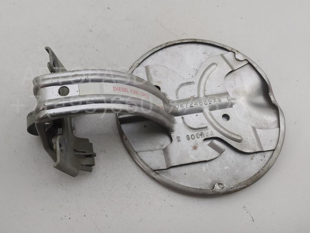 Лючок бензобака