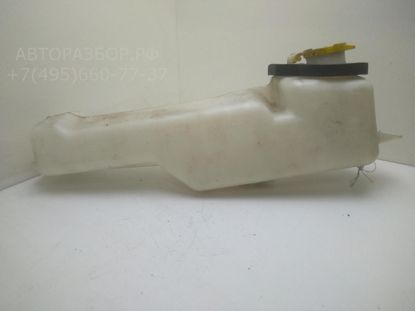 Бачок омывателя лобового стекла