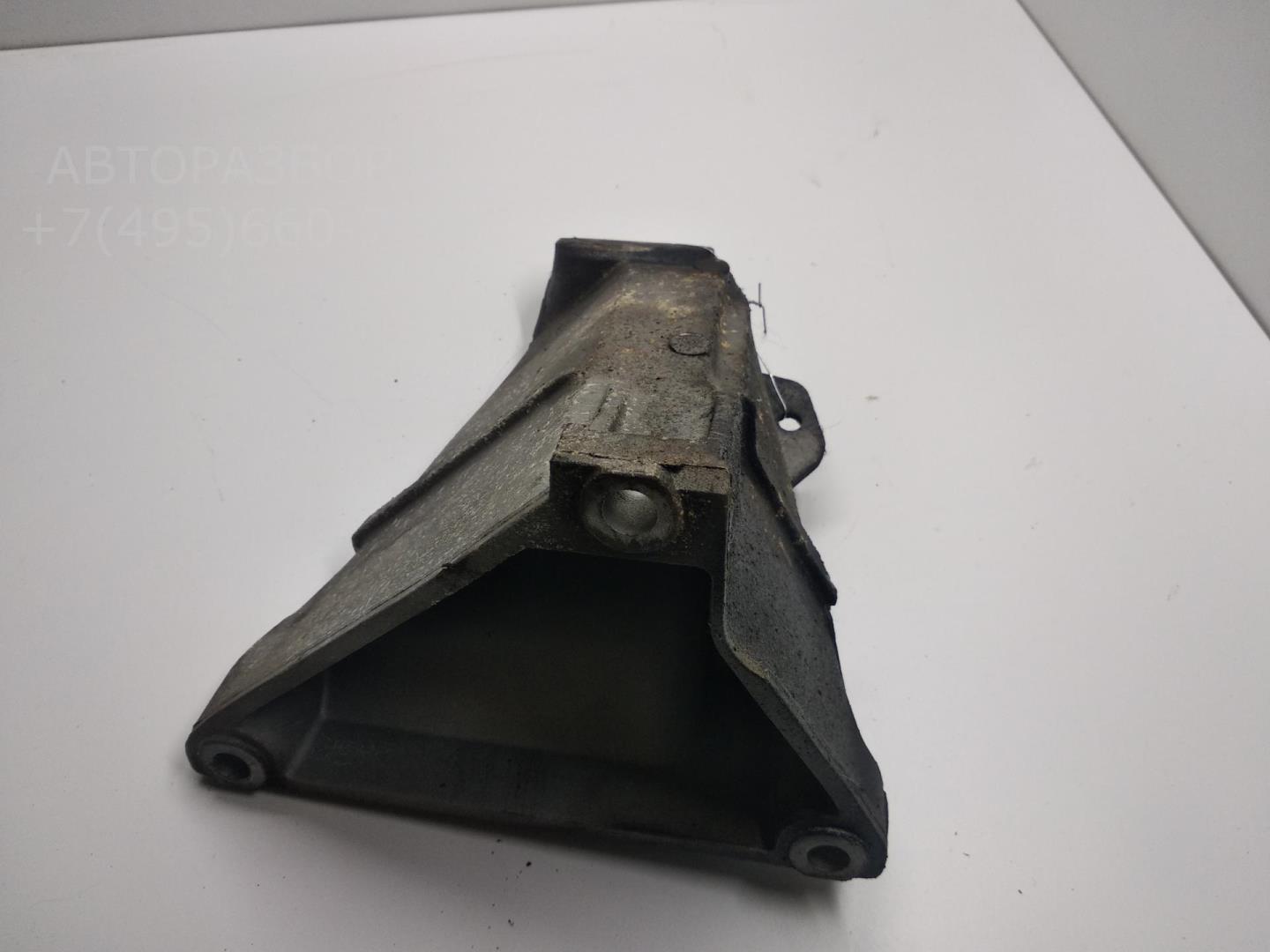 Опора двигателя