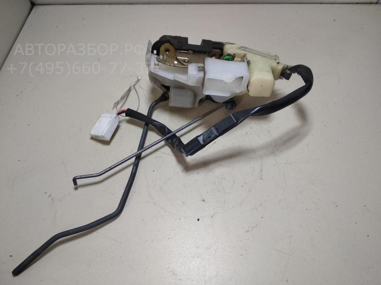 Замок двери передней правой