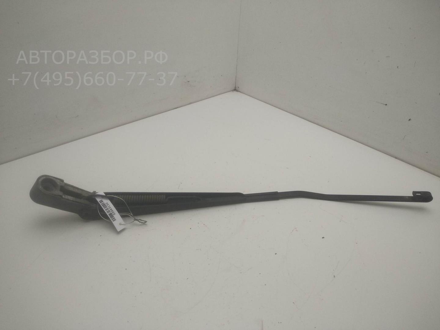 Поводок стеклоочистителя заднего