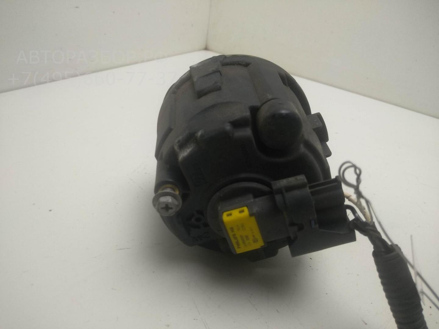 Фара противотуманная правая