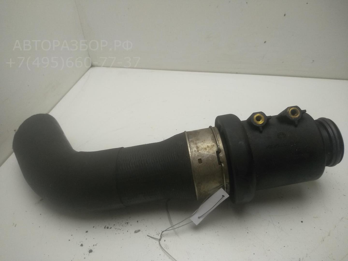 Патрубок интеркулера