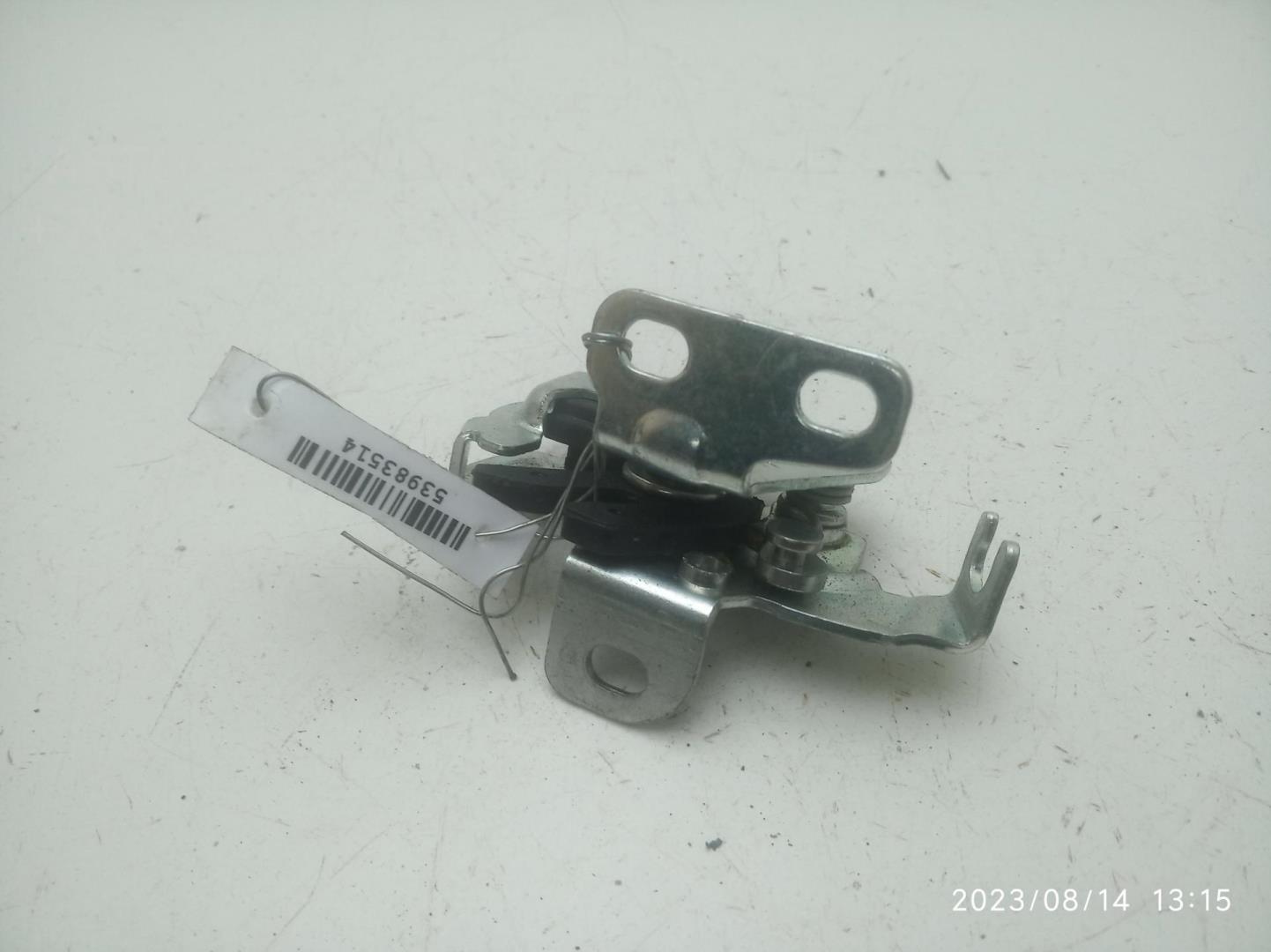 Замок двери задней правой