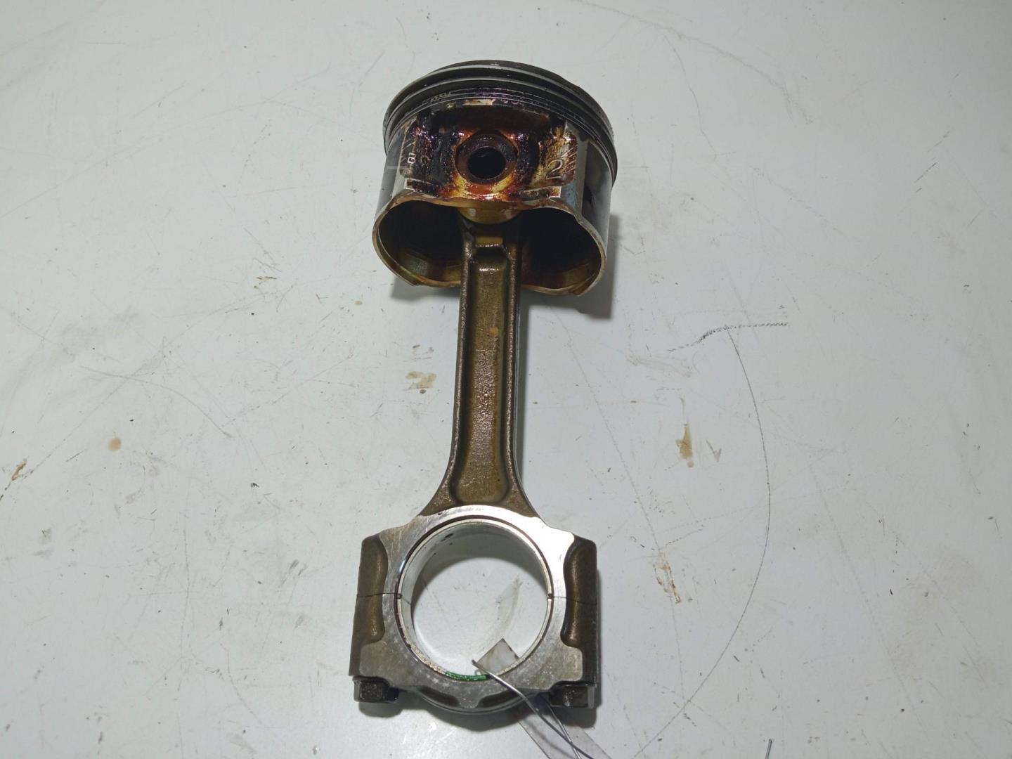 Поршень с шатуном