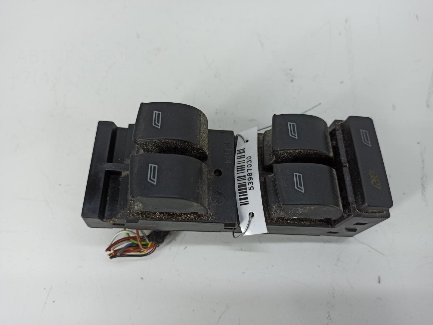 Кнопка стеклоподъемника