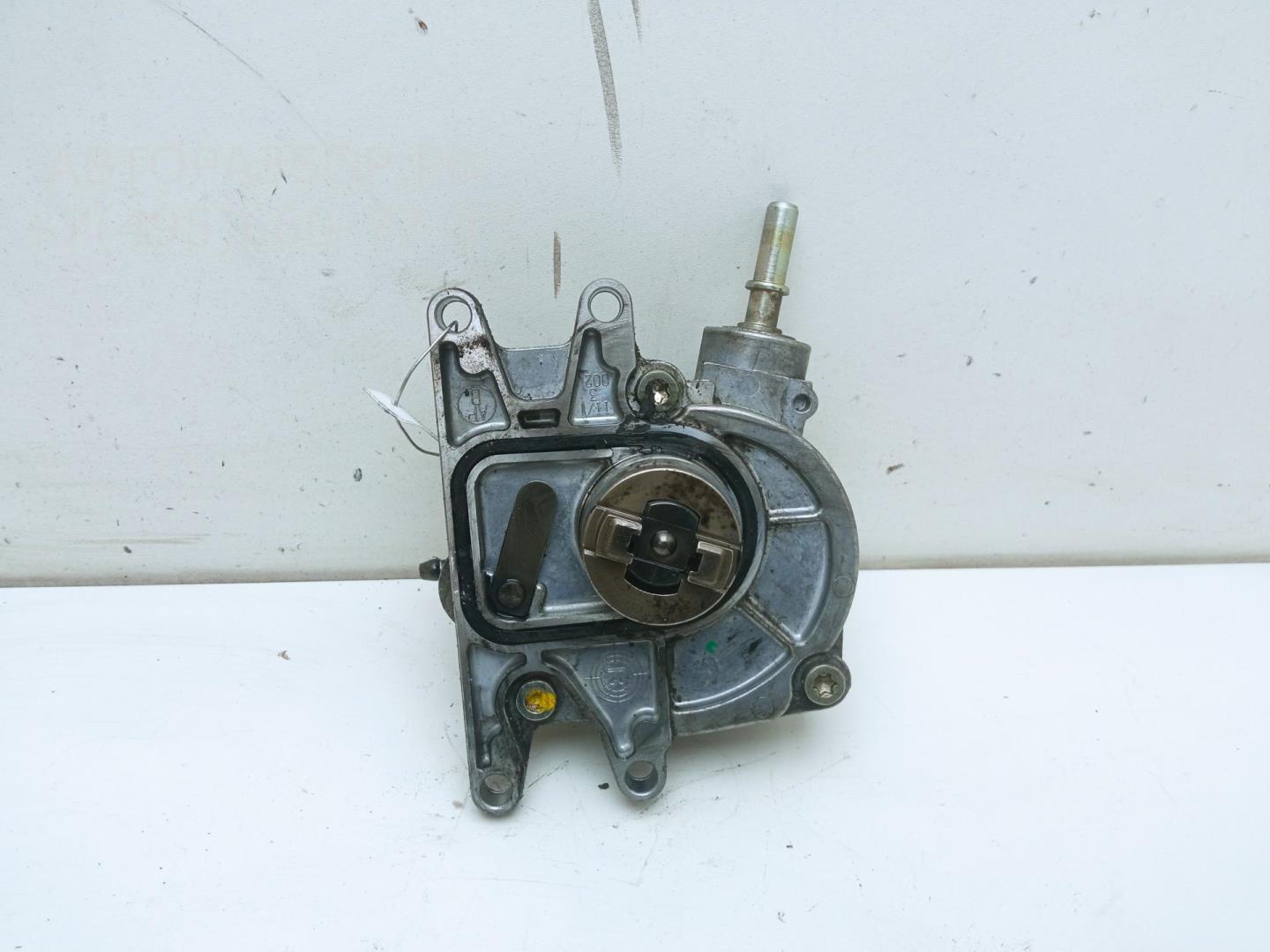 Насос вакуумный