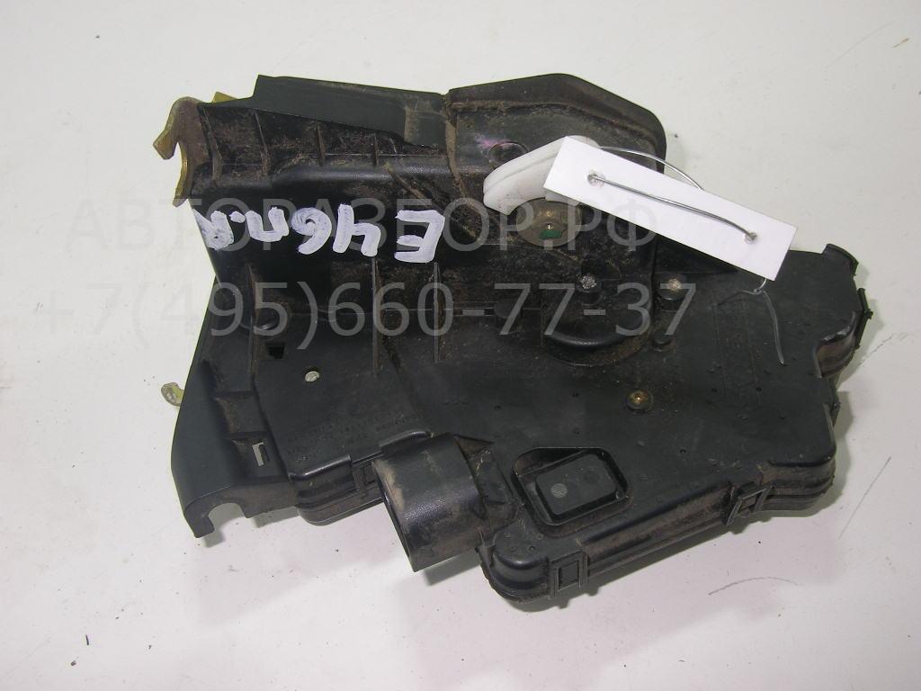 Замок двери передней правой