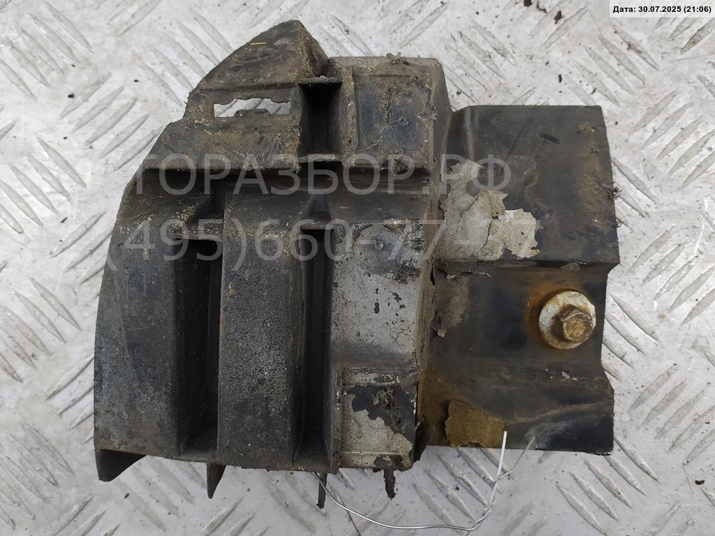 Кронштейн переднего бампера