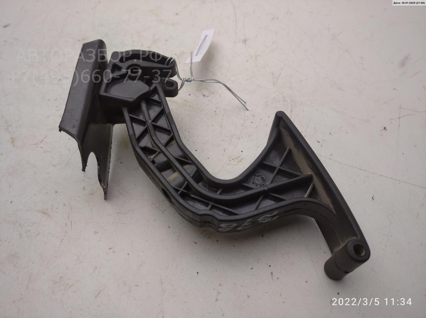 Ручка открывания капота