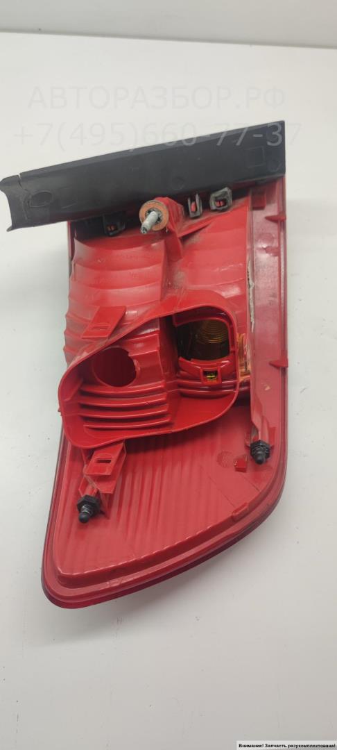 Фонарь задний правый