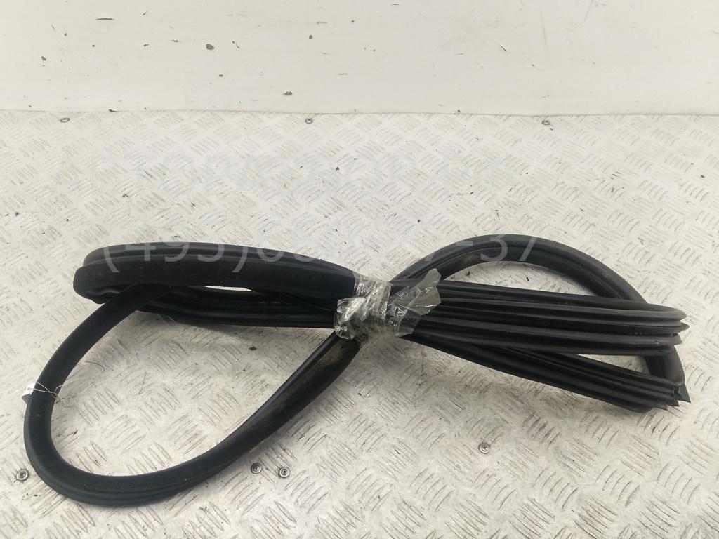 Уплотнитель двери