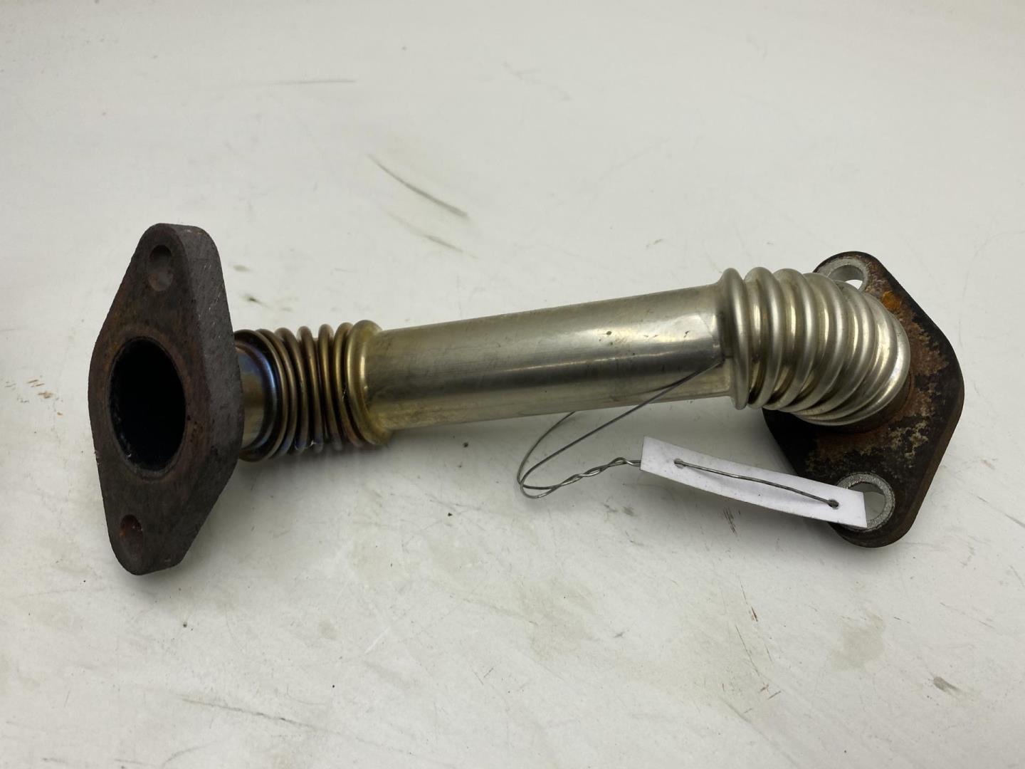 Трубка картерных газов