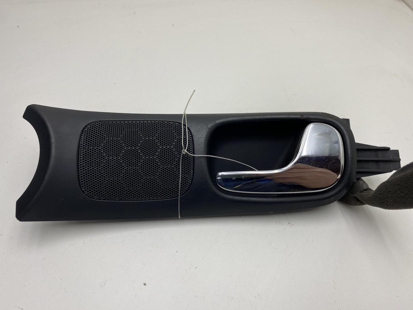 Ручка двери передней внутренняя правая