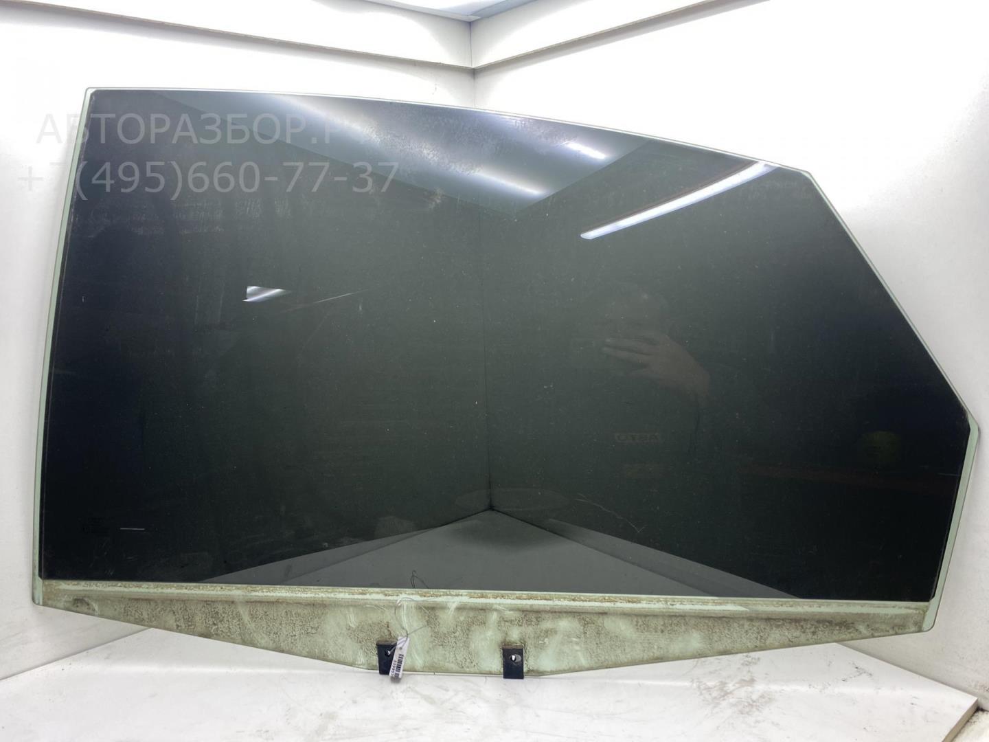 Стекло двери задней левой